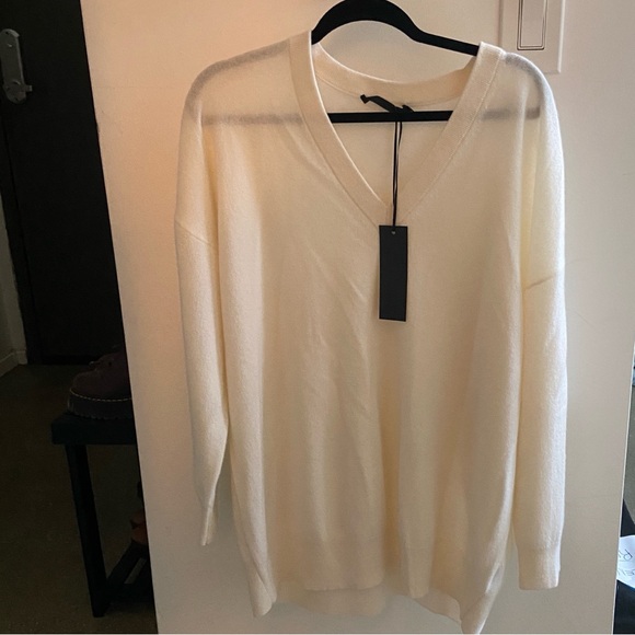 Jenni Kayne Cashmere Charlie V Neck Sweater in Ivory - Picture 2 of 5